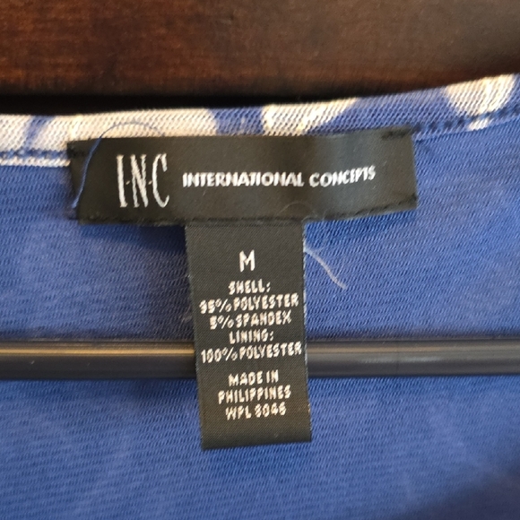 INC International Concepts Blue and White Floral Top - Picture 2 of 3